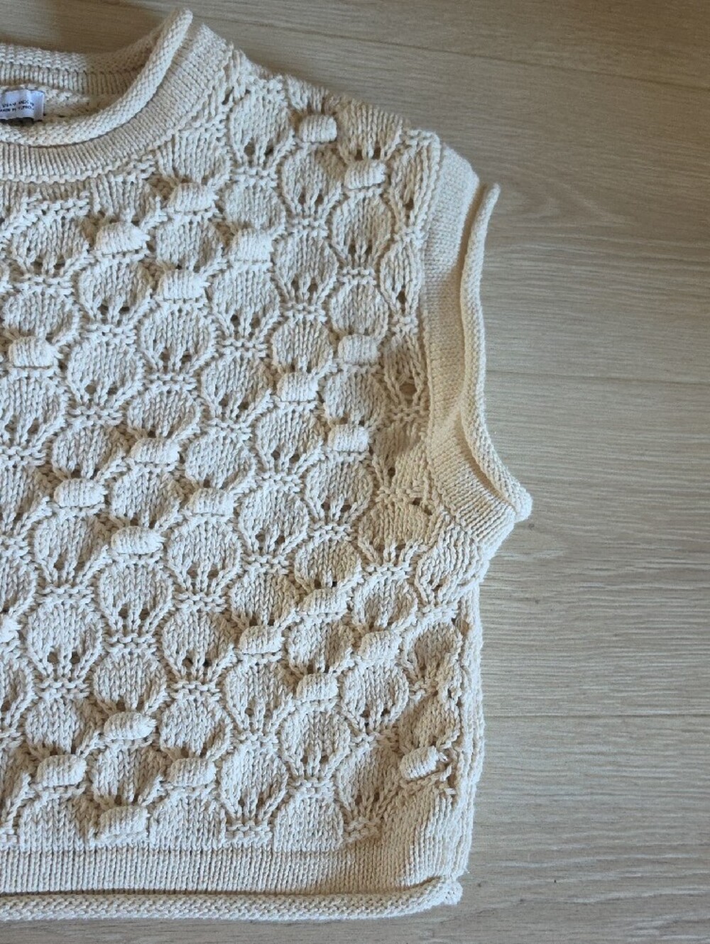 Zara Cream Textured Knit Sleeveless Sweater - Picture 7 of 9